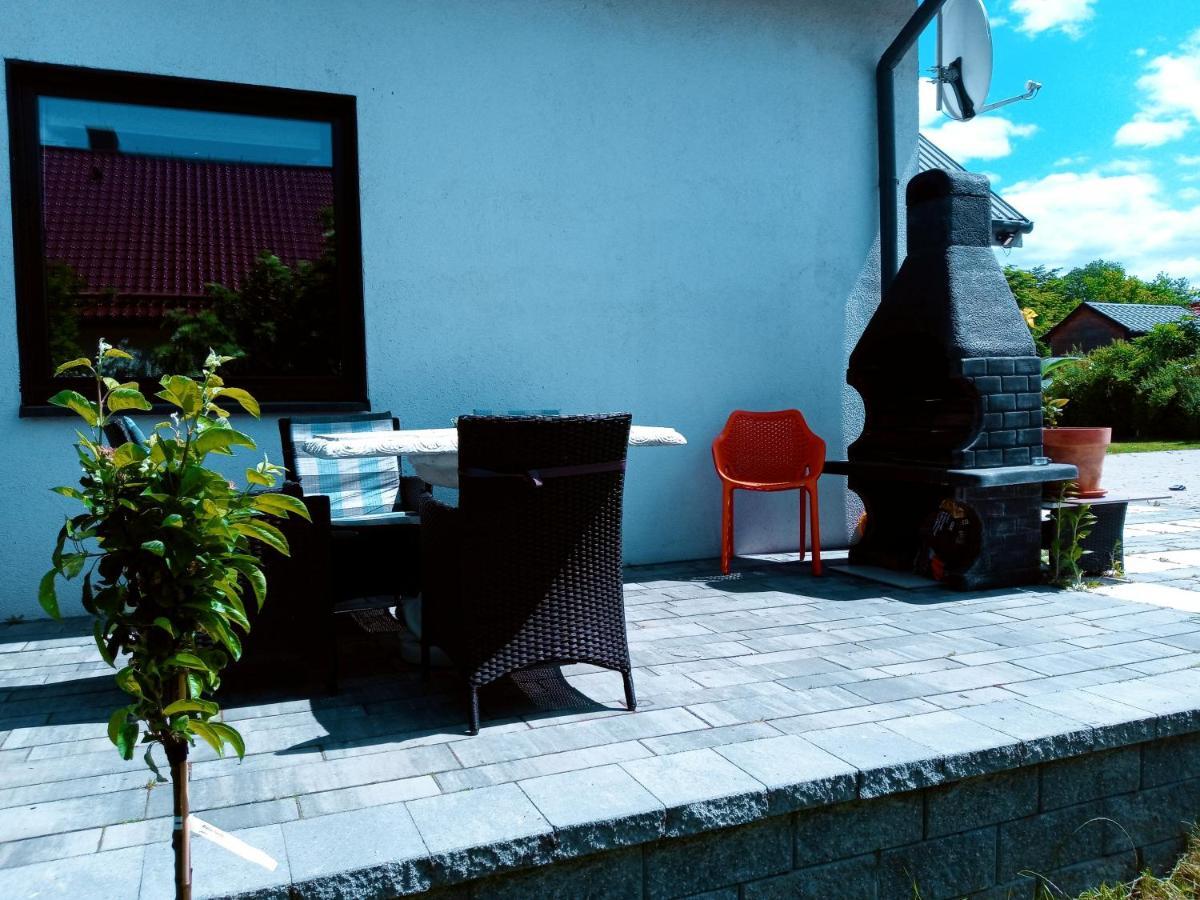 Dom Z Ogrodem Villa Laka  Dış mekan fotoğraf